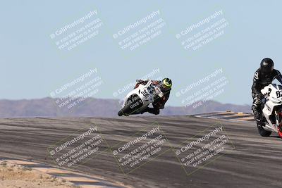 media/Dec-07-2025-CVMA (Sun) [[3e7d2de5dc]]/Race 7-Formula Lightweight Twins Shootout/